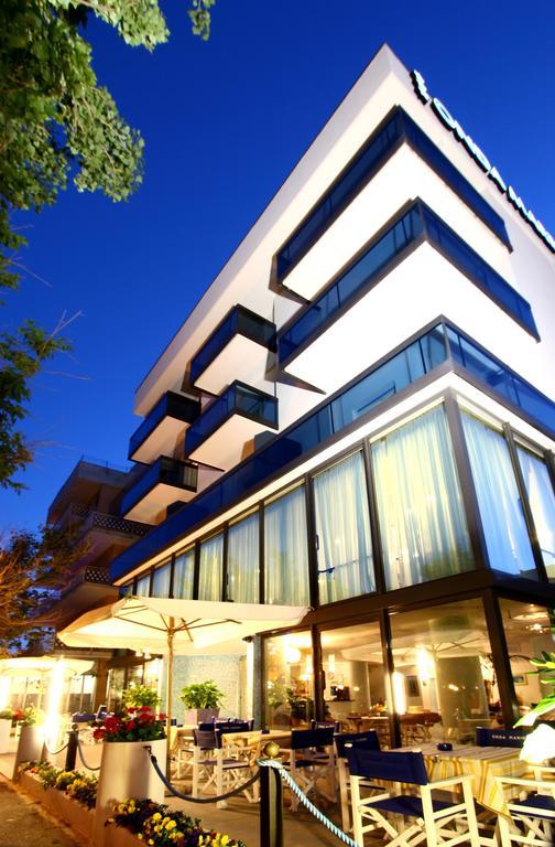 Hotel Onda Marina Misano Adriatico Exteriör bild