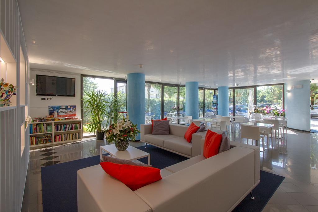 Hotel Onda Marina Misano Adriatico Exteriör bild
