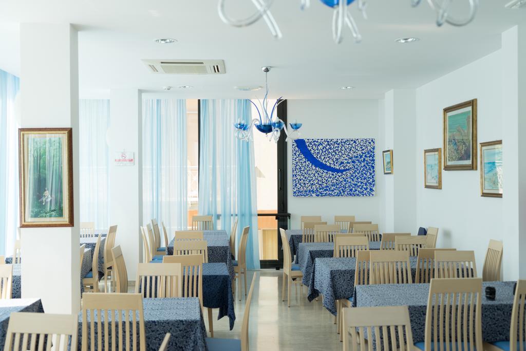 Hotel Onda Marina Misano Adriatico Exteriör bild
