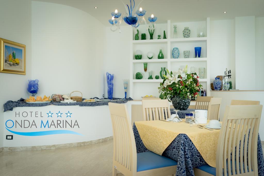 Hotel Onda Marina Misano Adriatico Exteriör bild